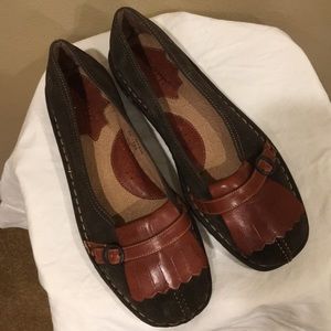 Olive suede and leather flats w/ tassel and buckle